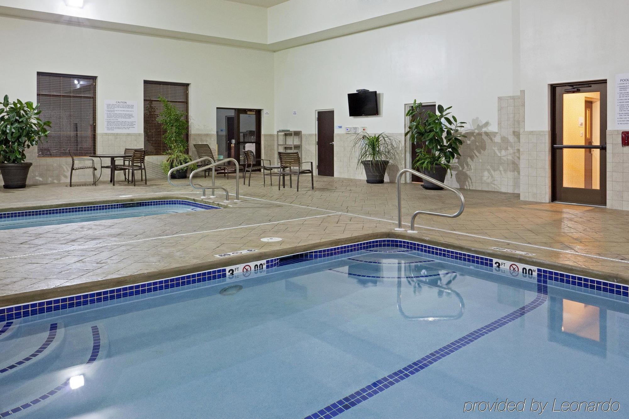 Holiday Inn Express & Suites Malone By Ihg Bekvämligheter bild